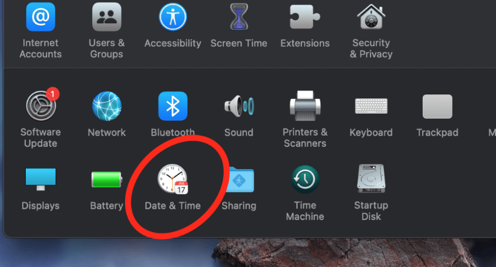 Why Won't My Mac Update and What to Do? (4 Tips)